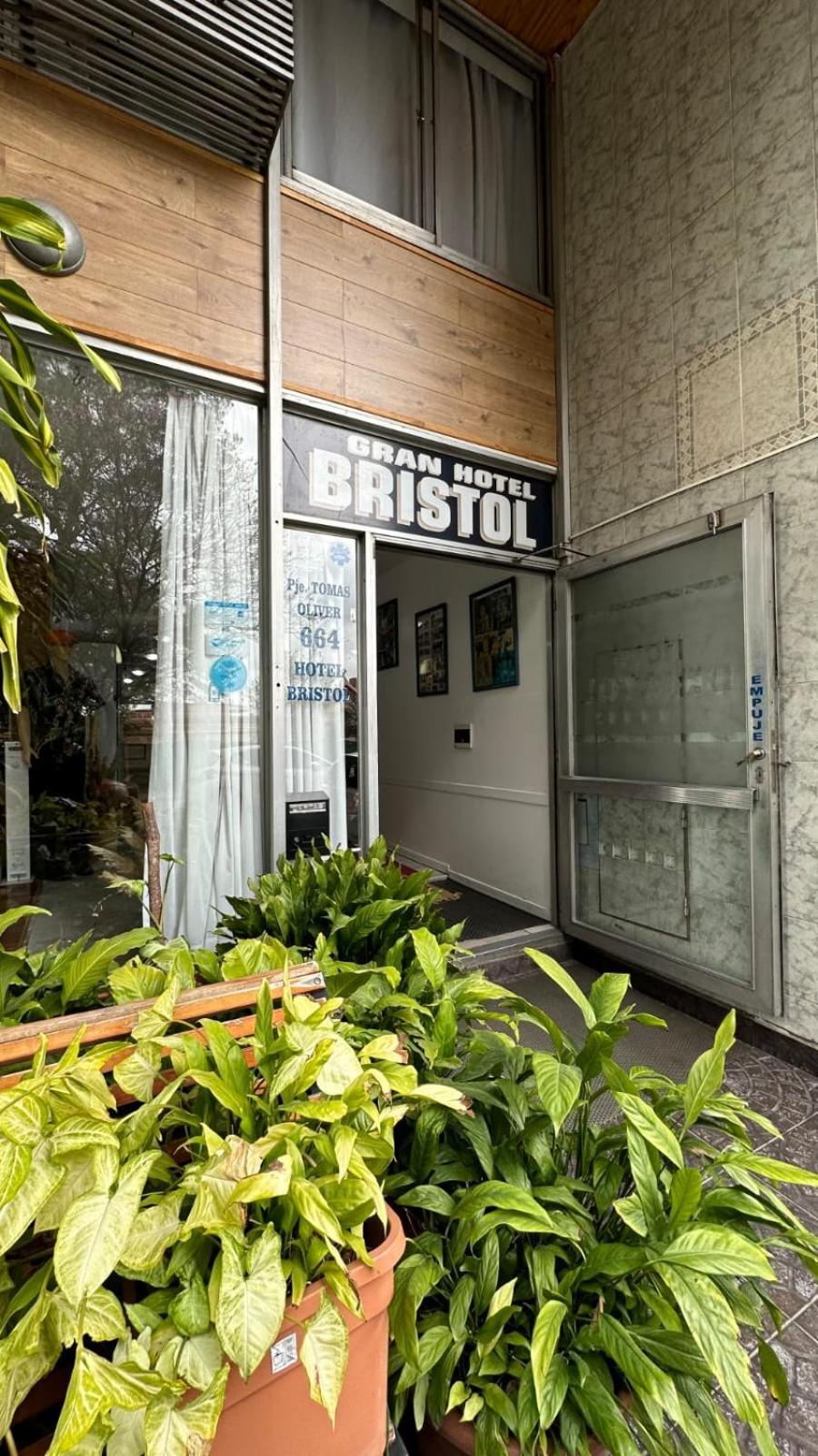 Hotel Bristol Cordoba Exterior photo